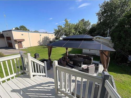 Cour - 353 Av. Jules-Léger, Saint-Anicet, QC - Outdoor With Deck Patio Veranda With Exterior