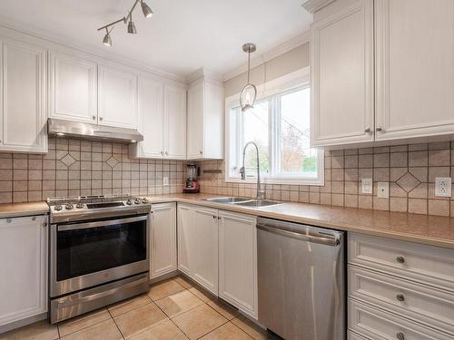 Cuisine - 69 Grand Boulevard O., Saint-Bruno-De-Montarville, QC - Indoor Photo Showing Kitchen With Double Sink