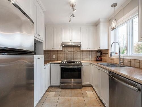 Cuisine - 69 Grand Boulevard O., Saint-Bruno-De-Montarville, QC - Indoor Photo Showing Kitchen With Double Sink