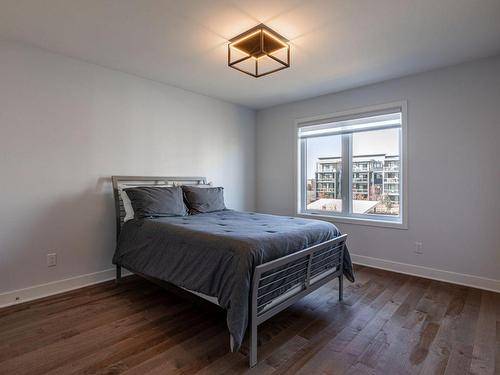 Bedroom - 37-815 Rue Jean-Deslauriers, Boucherville, QC - Indoor Photo Showing Bedroom