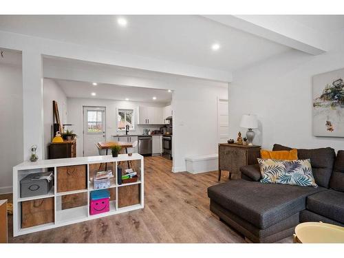 Salon - 290  - 296 Rue St-Denis, Sainte-Sophie, QC - Indoor Photo Showing Living Room