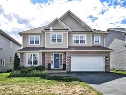 290 Starboard Drive  Halifax Regional Municipality, NS B3M 2W7