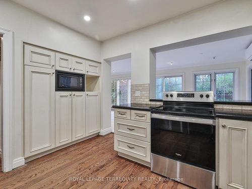 5 Apsley Rd, Toronto, ON - Indoor Photo Showing Kitchen