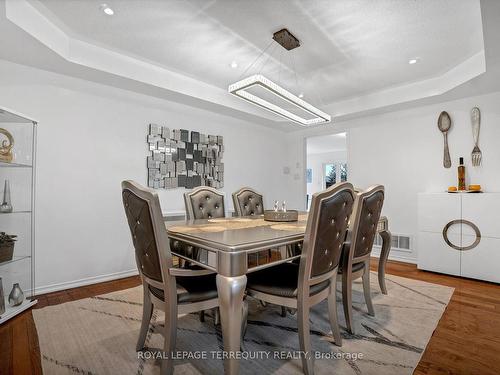 1330 Aldergrove Dr, Oshawa, ON - Indoor Photo Showing Dining Room