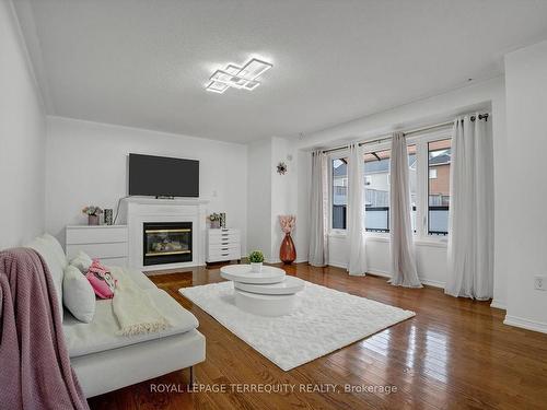 1330 Aldergrove Dr, Oshawa, ON - Indoor Photo Showing Living Room With Fireplace