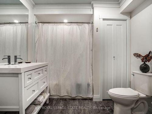 102-1220 Thorpe Rd, Burlington, ON - Indoor Photo Showing Bathroom