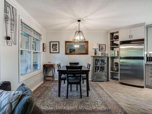 102-1220 Thorpe Rd, Burlington, ON - Indoor Photo Showing Dining Room