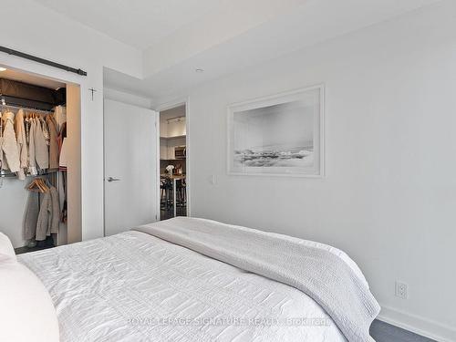 2303-2200 Lake Shore Blvd W, Toronto, ON - Indoor Photo Showing Bedroom