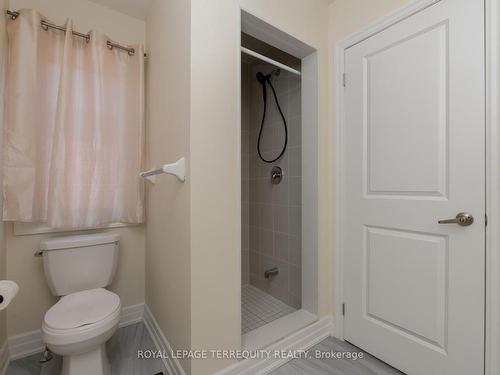 4516 Eclipse Way, Niagara Falls, ON - Indoor Photo Showing Bathroom