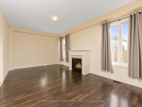 4516 Eclipse Way, Niagara Falls, ON - Indoor Photo Showing Living Room With Fireplace