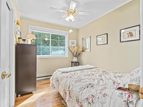 1047 Lagoon Rd, Highlands East, ON - Indoor Photo Showing Bedroom