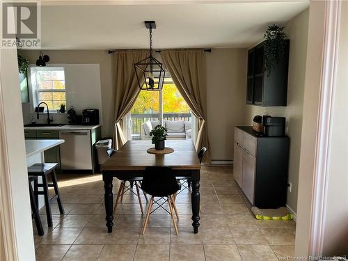 91 Theriault, Dieppe, NB - Indoor Photo Showing Dining Room