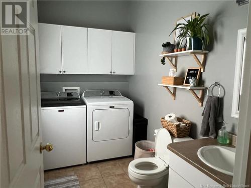 91 Theriault, Dieppe, NB - Indoor Photo Showing Laundry Room