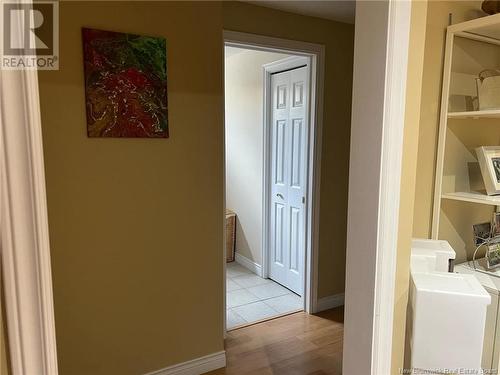 91 Theriault, Dieppe, NB - Indoor Photo Showing Laundry Room