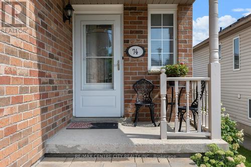 74 Loggers Grove, London, ON 