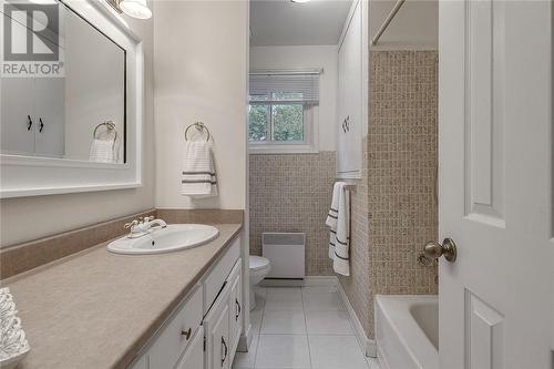 902 Grandview Boulevard, Sudbury, ON - Indoor Photo Showing Bathroom