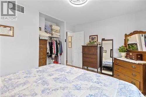 1182 Queensland Place, Brockville (810 - Brockville), ON - Indoor Photo Showing Bedroom