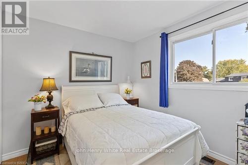 1182 Queensland Place, Brockville (810 - Brockville), ON - Indoor Photo Showing Bedroom