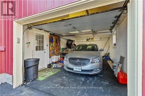 1182 Queensland Place, Brockville (810 - Brockville), ON - Indoor Photo Showing Garage