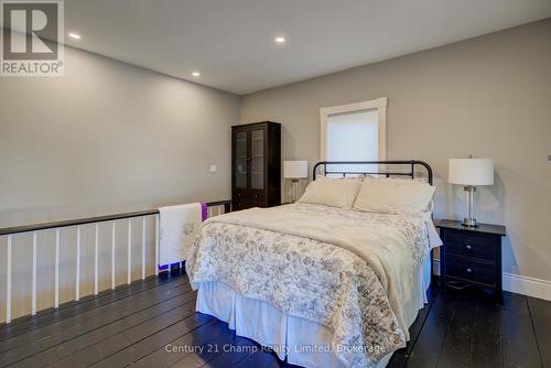 2 John St Street, Rideau Lakes (818 - Rideau Lakes (Bastard) Twp), ON - Indoor Photo Showing Bedroom