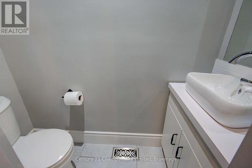 2 John St Street, Rideau Lakes (818 - Rideau Lakes (Bastard) Twp), ON - Indoor Photo Showing Bathroom