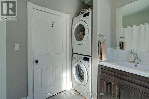 2 John St Street, Rideau Lakes (818 - Rideau Lakes (Bastard) Twp), ON - Indoor Photo Showing Laundry Room