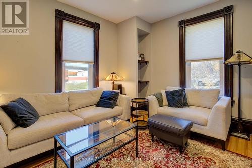 2 John St Street, Rideau Lakes (818 - Rideau Lakes (Bastard) Twp), ON - Indoor Photo Showing Living Room