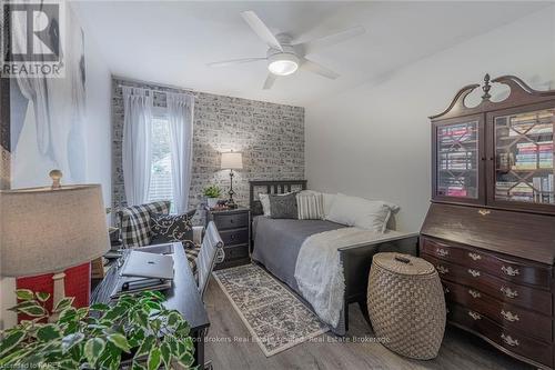 1101 - 237 Oak Street, Gananoque, ON - Indoor Photo Showing Bedroom