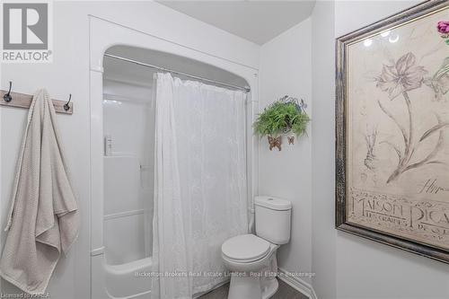 1101 - 237 Oak Street, Gananoque, ON - Indoor Photo Showing Bathroom