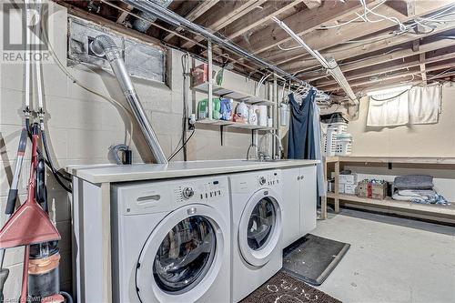 1049 Sovereign Road, Woodstock, ON - Indoor Photo Showing Laundry Room