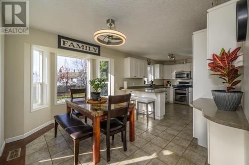 6259 Dawson Road, Prince George, BC - Indoor Photo Showing Dining Room