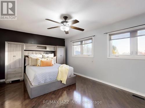 677 Grandview Drive, Oshawa (Donevan), ON - Indoor Photo Showing Bedroom