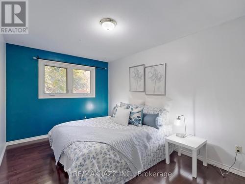 677 Grandview Drive, Oshawa (Donevan), ON - Indoor Photo Showing Bedroom