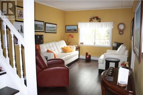 43 Main Street, Baie Verte, NL - Indoor Photo Showing Living Room