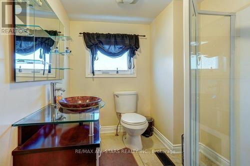 48 North Bayou Road, Kawartha Lakes (Fenelon Falls), ON - Indoor Photo Showing Bathroom