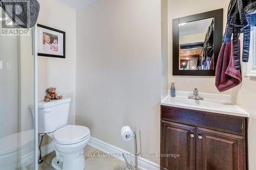 48 North Bayou Road, Kawartha Lakes (Fenelon Falls), ON - Indoor Photo Showing Bathroom