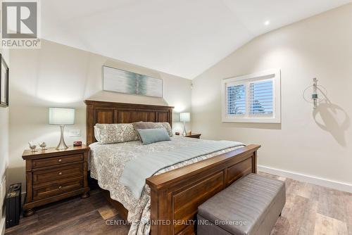 4 Andrew Drive, Kawartha Lakes (Lindsay), ON - Indoor Photo Showing Bedroom