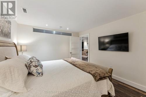 4 Andrew Drive, Kawartha Lakes (Lindsay), ON - Indoor Photo Showing Bedroom