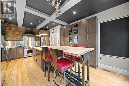 54 Stonecroft Terrace, Ottawa, ON - Indoor Photo Showing Kitchen