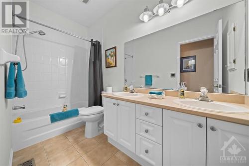 54 Stonecroft Terrace, Ottawa, ON - Indoor Photo Showing Bathroom