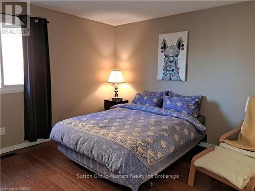 1076 Hickorywood Crescent, Kingston (City Northwest), ON - Indoor Photo Showing Bedroom