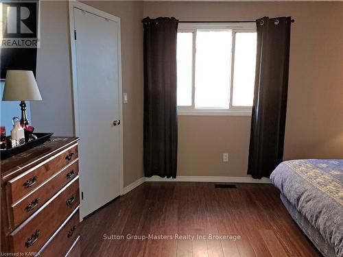 1076 Hickorywood Crescent, Kingston (City Northwest), ON - Indoor Photo Showing Bedroom