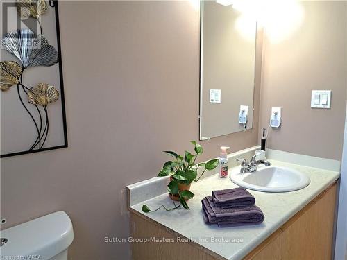 1076 Hickorywood Crescent, Kingston (City Northwest), ON - Indoor Photo Showing Bathroom