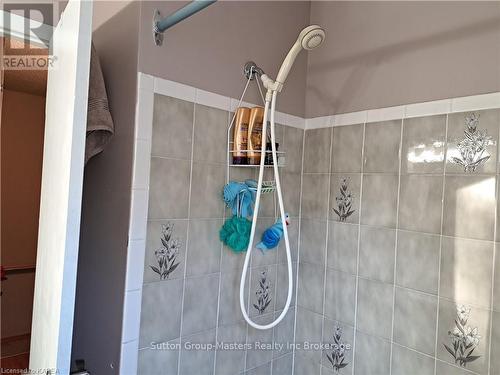 1076 Hickorywood Crescent, Kingston (City Northwest), ON - Indoor Photo Showing Bathroom