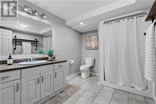 25 Staikos Court, Greater Napanee, ON - Indoor Photo Showing Bathroom