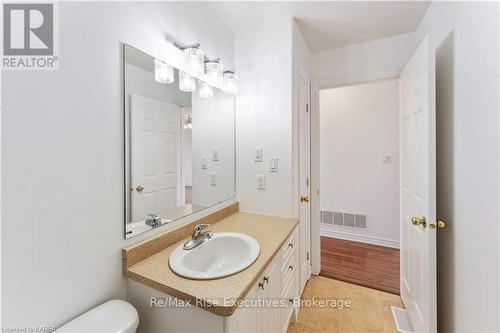 184 Briceland Street, Kingston (Rideau), ON - Indoor Photo Showing Bathroom