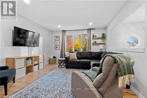 84 Southwood Crescent, Greater Napanee, ON - Indoor Photo Showing Living Room