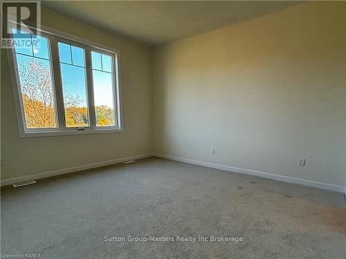 46 Oakmont Drive, Loyalist (Bath), ON - Indoor Photo Showing Other Room