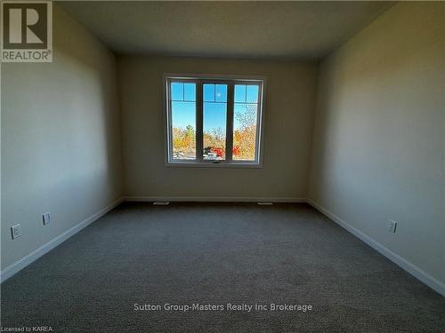 46 Oakmont Drive, Loyalist (Bath), ON - Indoor Photo Showing Other Room