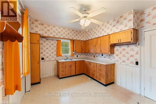 2173 Unity Road, Kingston (City North Of 401), ON - Indoor Photo Showing Kitchen